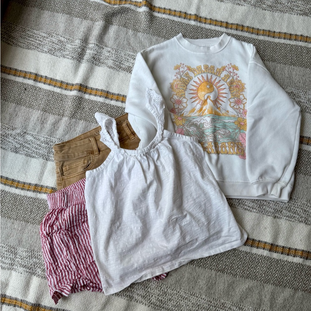 Billabong Sweatshirt and American Eagle Shorts Set